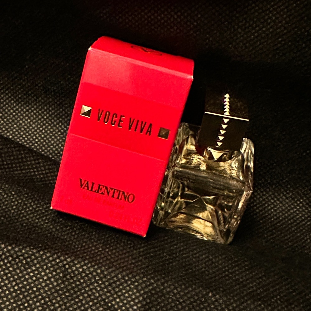VALENTINO VOCE VIVA Perfume